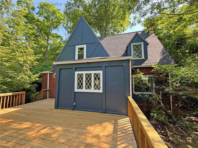 1116 Highland Road, Charleston, WV 25302