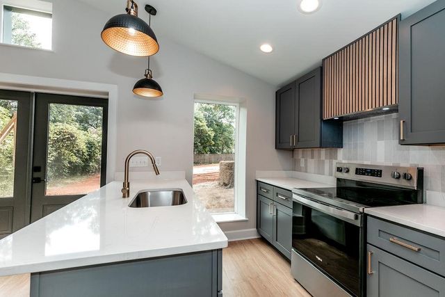 1628 Cecile SE Avenue, Atlanta, GA 30316