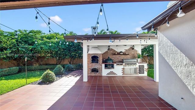 11798 SW 51st Court, Cooper City, FL 33330