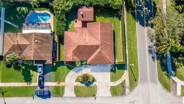 11798 SW 51st Court, Cooper City, FL 33330