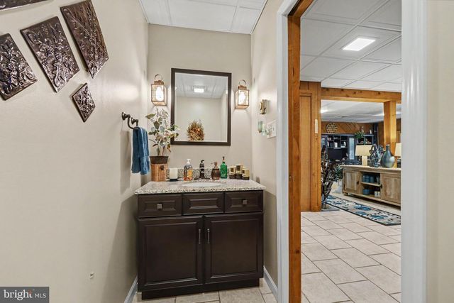 1040 SOFFA RD, East Greenville, PA 18041