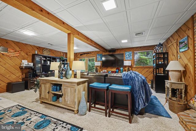 1040 SOFFA RD, East Greenville, PA 18041