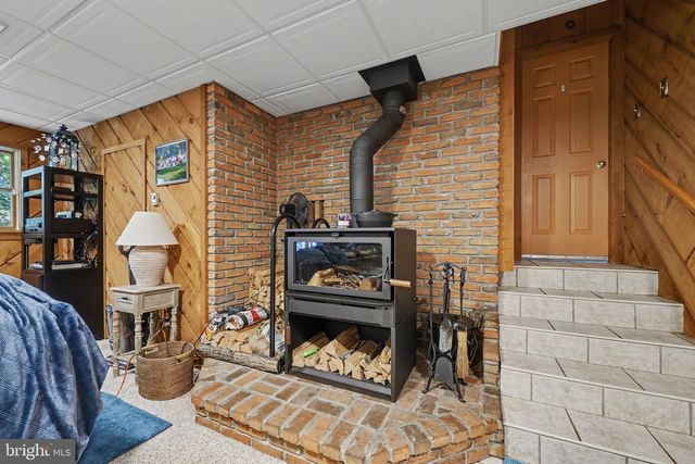 1040 SOFFA RD, East Greenville, PA 18041