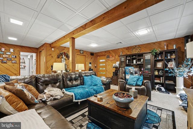 1040 SOFFA RD, East Greenville, PA 18041