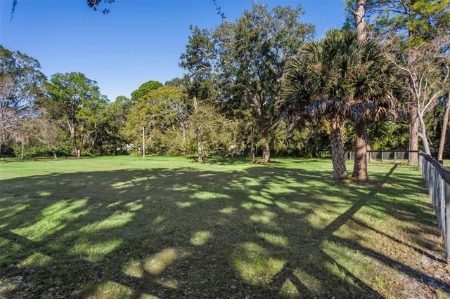 8132 HONEYBEE LANE, Tampa, FL 33635