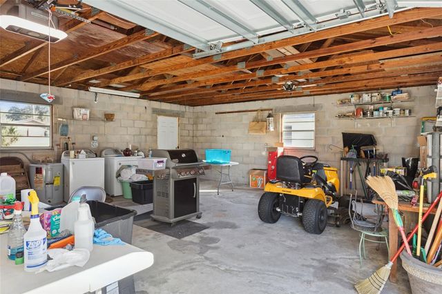 8132 HONEYBEE LANE, Tampa, FL 33635