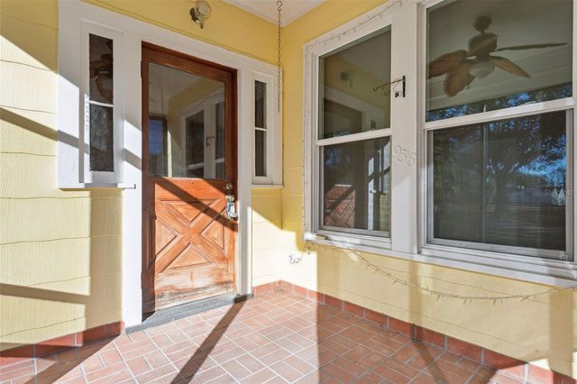 8132 HONEYBEE LANE, Tampa, FL 33635