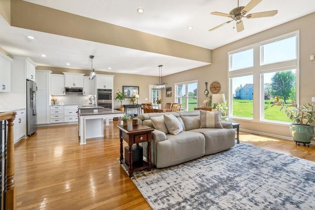 14909 Orval Lane, Liberty, MO 64068