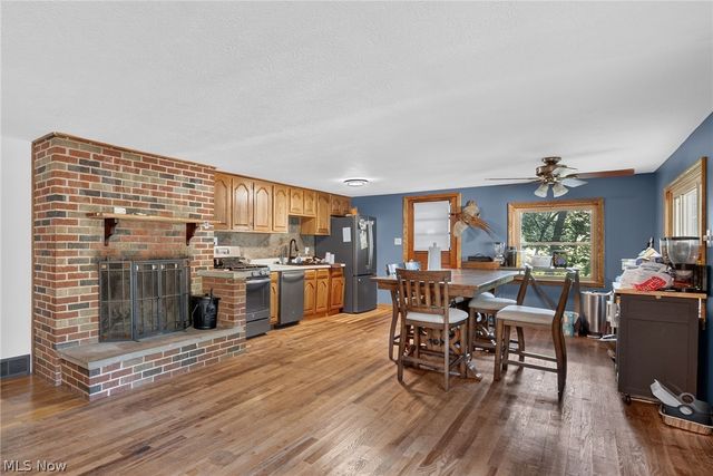 598 Randolph Road, Mogadore, OH 44260