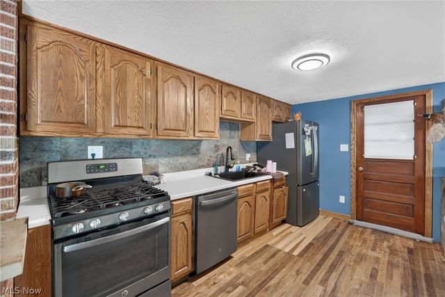 598 Randolph Road, Mogadore, OH 44260