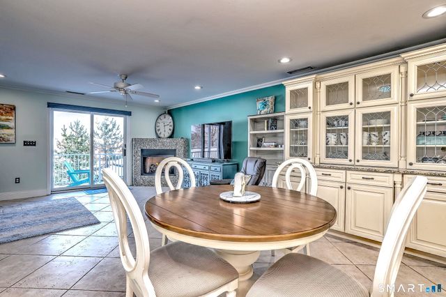 12 Naugatuck Avenue APT A7, Milford, CT 06460