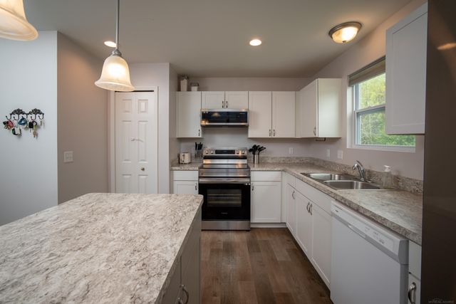 32215 Haverhill Street, New Haven, MI 48048