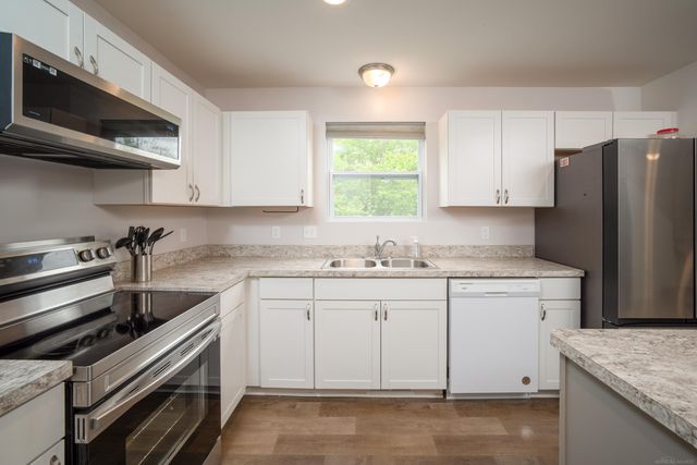 32215 Haverhill Street, New Haven, MI 48048