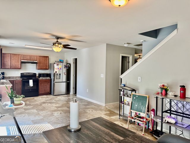 104 Sourwood Lane, Warner Robins, GA 31093