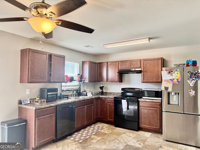 104 Sourwood Lane, Warner Robins, GA 31093