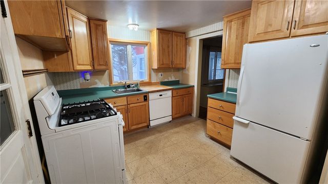 61 Fernboro Road, Brighton, NY 14618