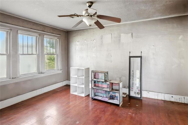 1919 W Cherokee Avenue, Enid, OK 73703