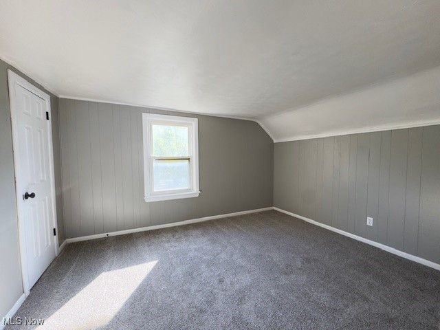 966 La Belle Avenue, Akron, OH 44320