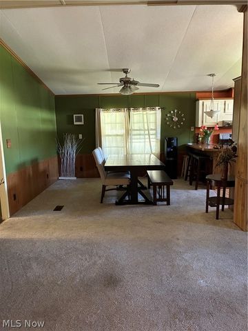 63 Parkway Drive, Olmsted Twp, OH 44138