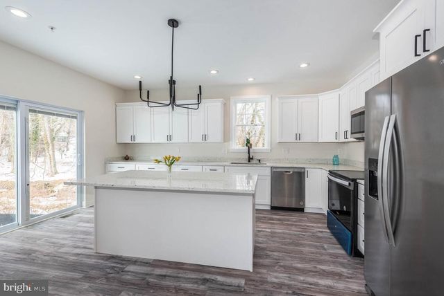 9624 HARFORD RD, Parkville, MD 21234