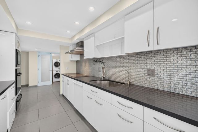 777 Bayshore Drive 701, Fort Lauderdale, FL 33304