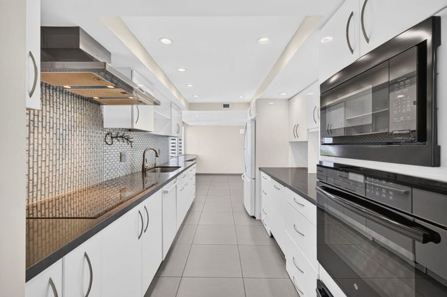 777 Bayshore Drive 701, Fort Lauderdale, FL 33304