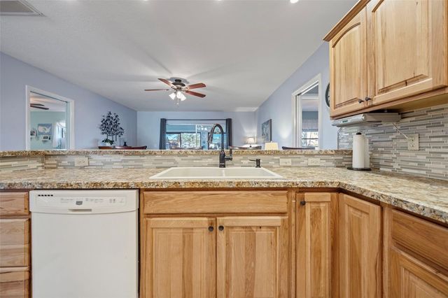 1207 BLUEWATER DRIVE, Sun City Center, FL 33573