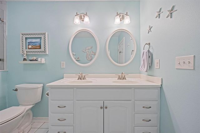 1207 BLUEWATER DRIVE, Sun City Center, FL 33573