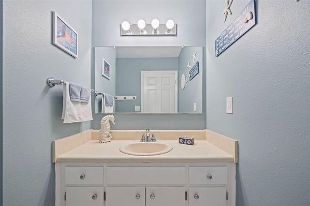 1207 BLUEWATER DRIVE, Sun City Center, FL 33573