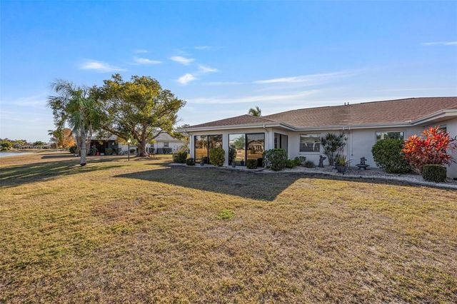 1207 BLUEWATER DRIVE, Sun City Center, FL 33573