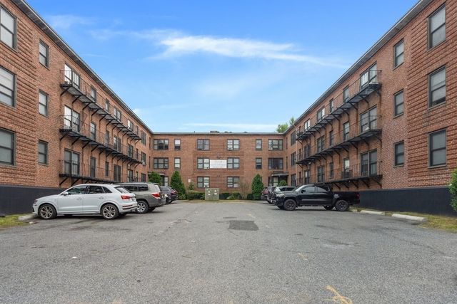 15 Victory Road 41, Boston, MA 02122