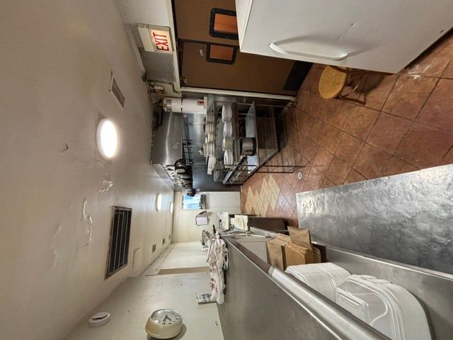 4400 N Clark Street, Chicago, IL 60640