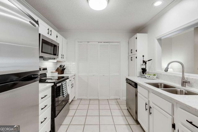 402 BAINBRIDGE Drive, Atlanta, GA 30327
