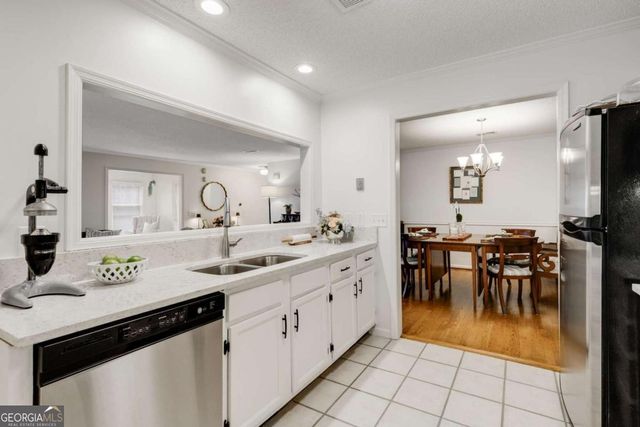 402 BAINBRIDGE Drive, Atlanta, GA 30327