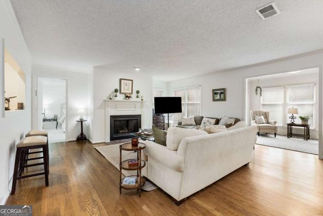 402 BAINBRIDGE Drive, Atlanta, GA 30327