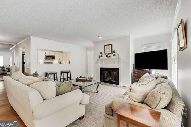 402 BAINBRIDGE Drive, Atlanta, GA 30327