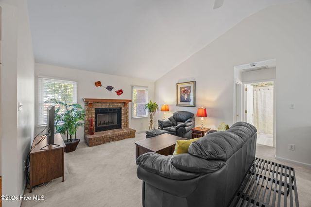 120 Saint Andrews Circle, New Bern, NC 28562