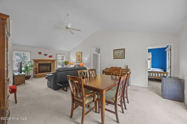 120 Saint Andrews Circle, New Bern, NC 28562