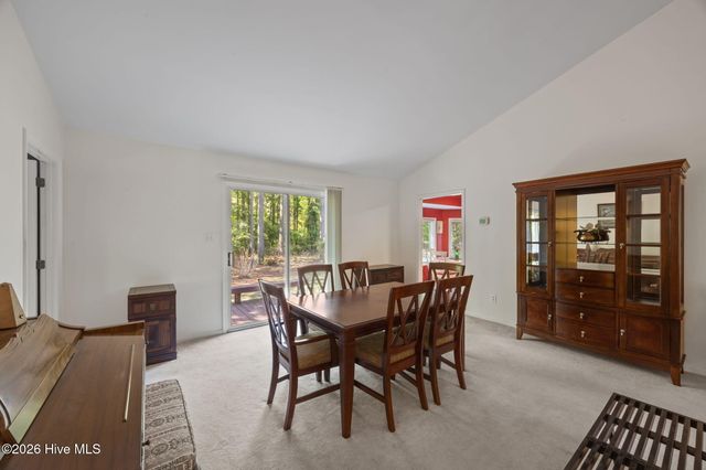 120 Saint Andrews Circle, New Bern, NC 28562