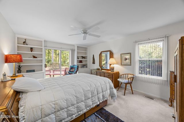 120 Saint Andrews Circle, New Bern, NC 28562