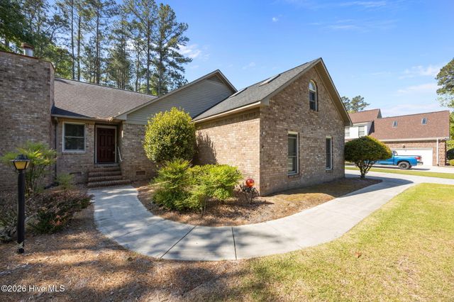 120 Saint Andrews Circle, New Bern, NC 28562