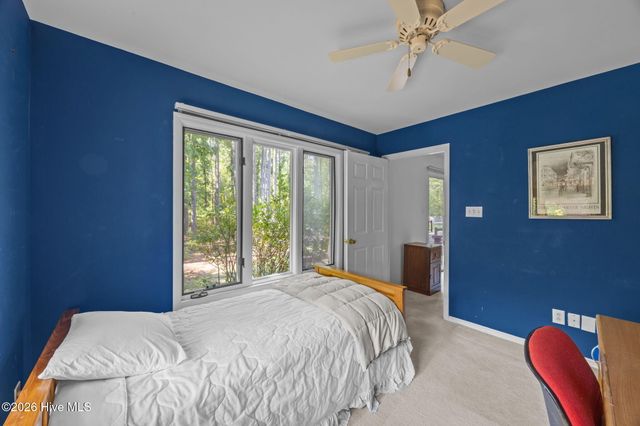 120 Saint Andrews Circle, New Bern, NC 28562