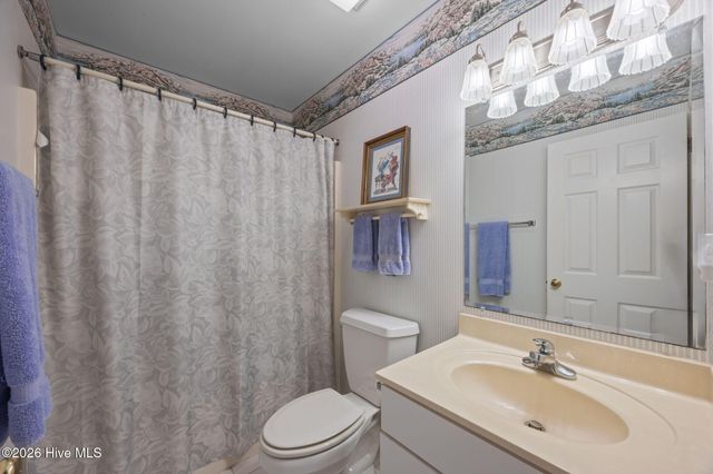 120 Saint Andrews Circle, New Bern, NC 28562