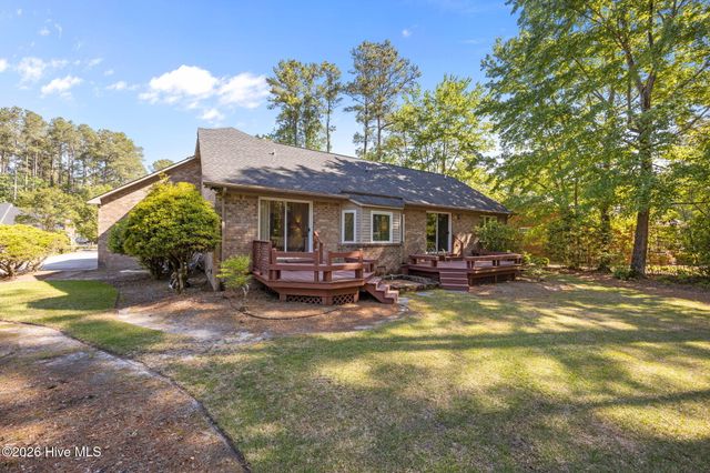 120 Saint Andrews Circle, New Bern, NC 28562