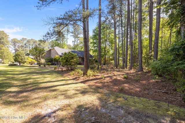 120 Saint Andrews Circle, New Bern, NC 28562