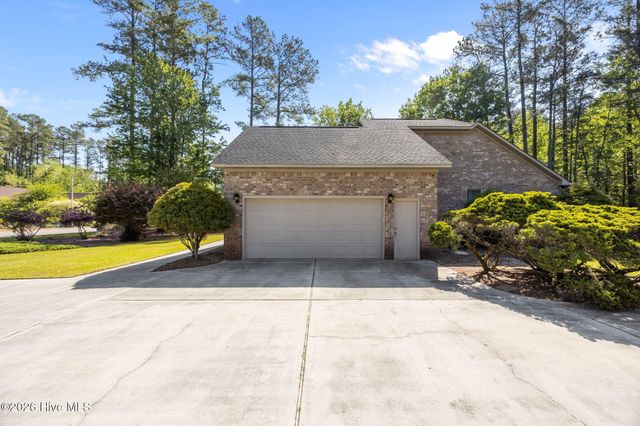 120 Saint Andrews Circle, New Bern, NC 28562