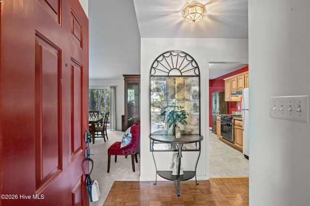 120 Saint Andrews Circle, New Bern, NC 28562