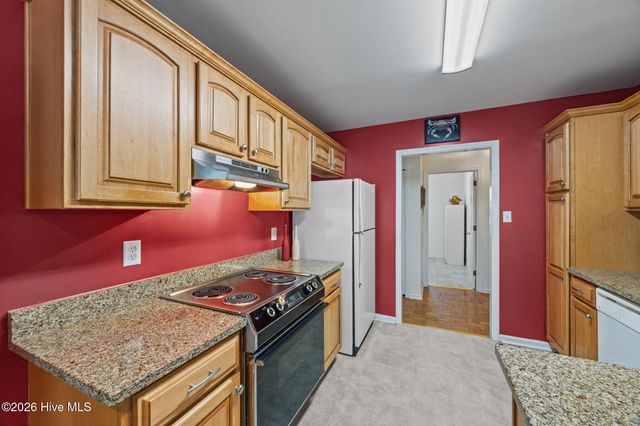 120 Saint Andrews Circle, New Bern, NC 28562