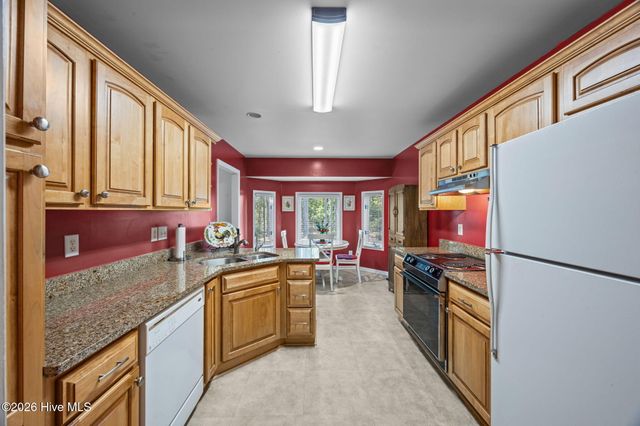 120 Saint Andrews Circle, New Bern, NC 28562