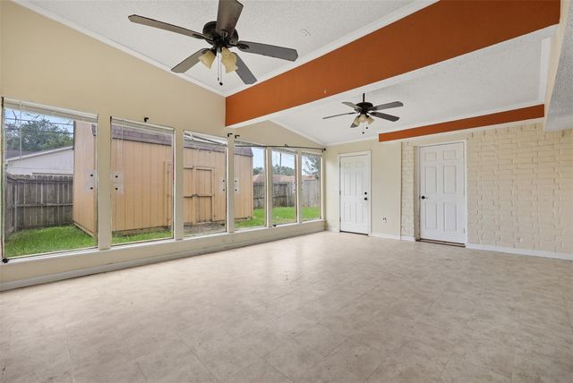 1705 20th Avenue N, Texas City, TX 77590